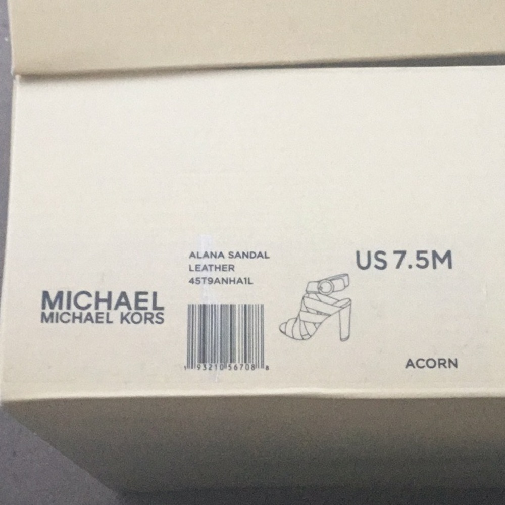 Michael Kors heel shoes - Picture 7 of 8